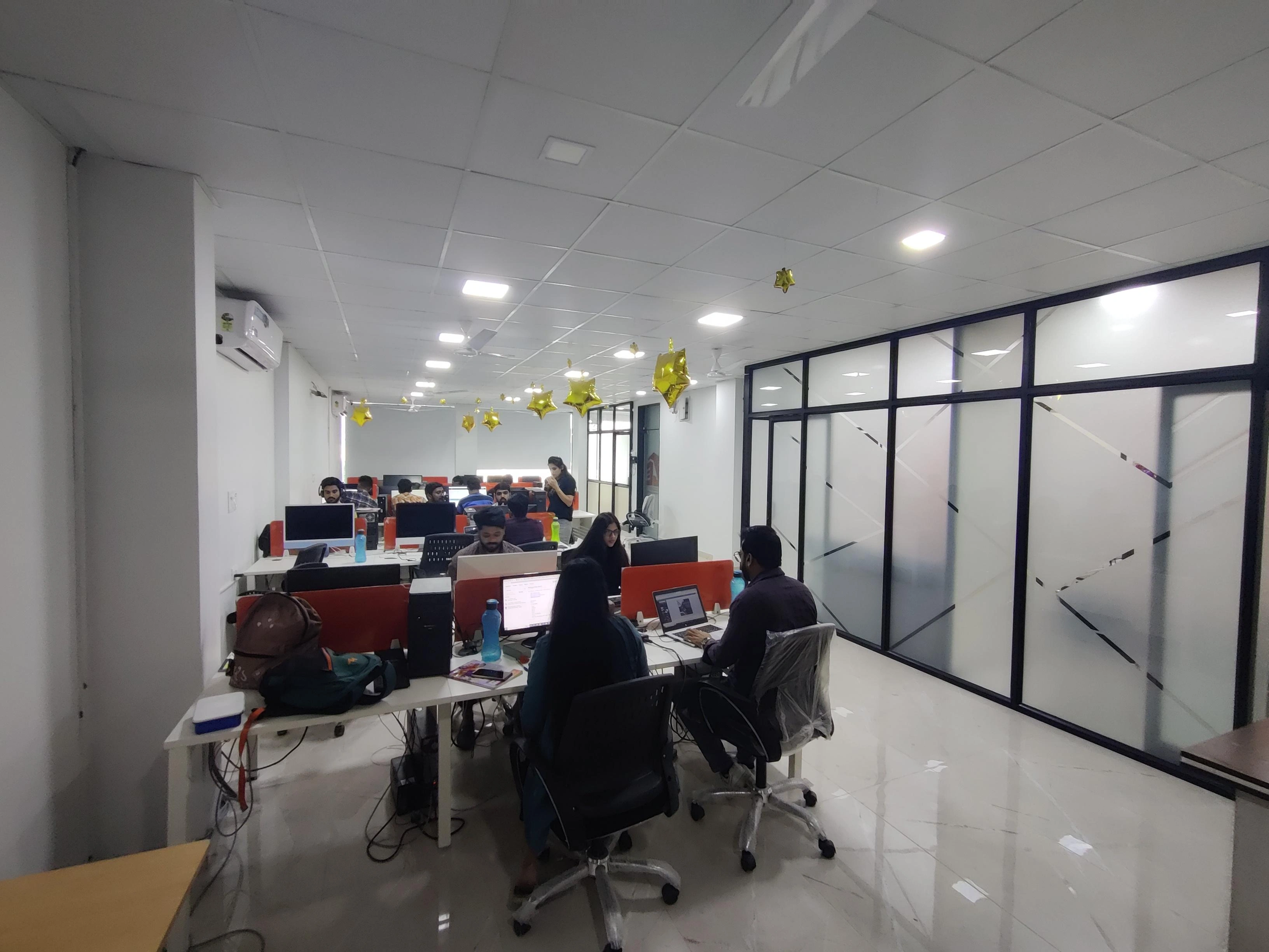 Life at Kuchoriya TechSoft /images/career/Image44.webp