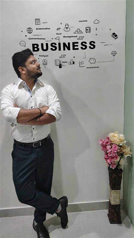 Life at Kuchoriya TechSoft /images/career/Image70.webp